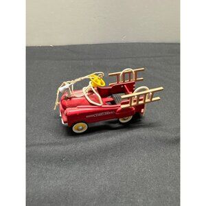 Hallmark 1995 Keepsake Fire Truck Christmas Ornament Vintage Collectible